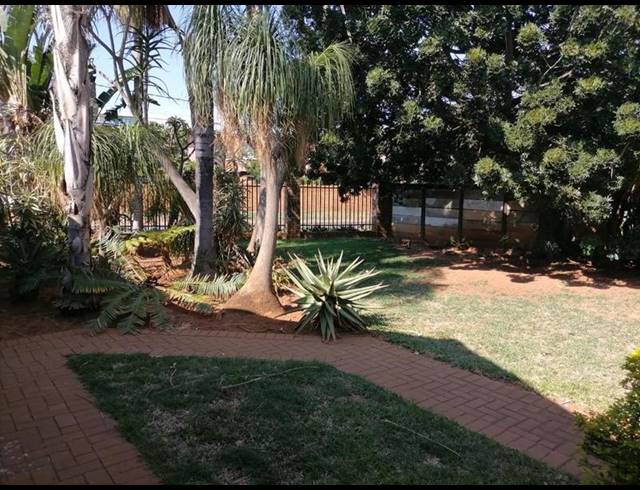 4 BEDROOM HOUSE FOR SALE IN DORANDIA